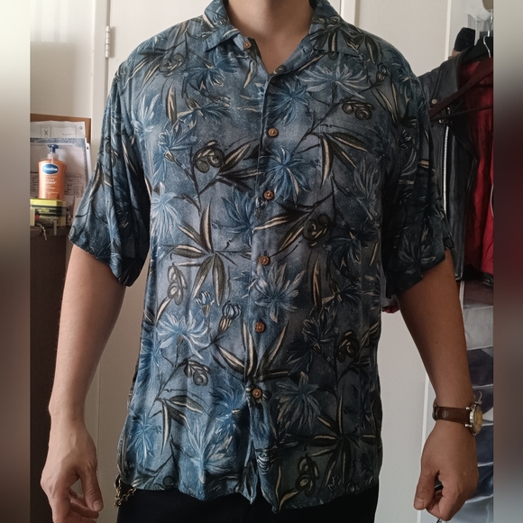 Roundtree & Yorke Other - Hawaiian shirt